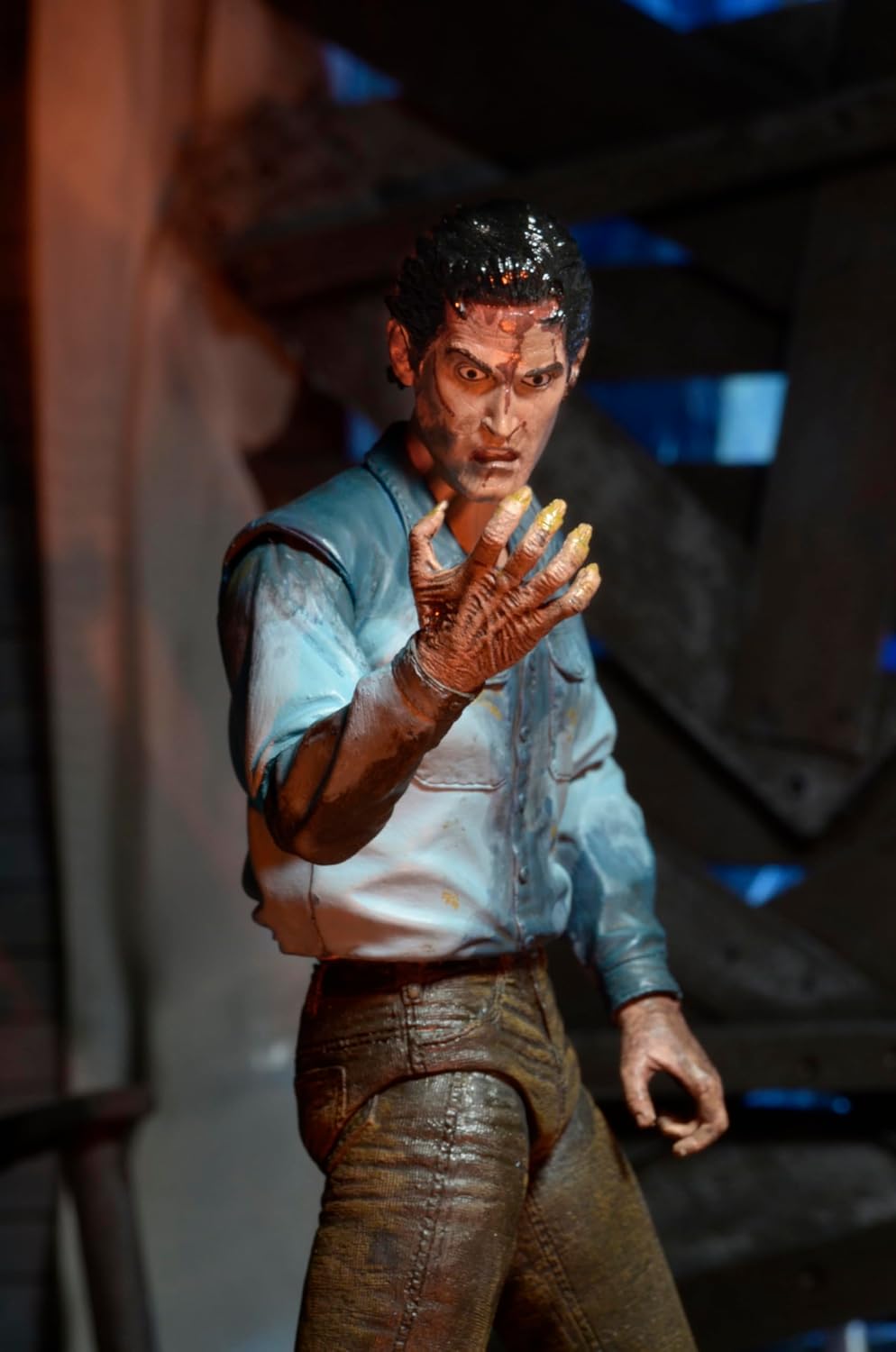 NECA Evil Dead 2 - Scale Action Figure, Ultimate Ash, 7"