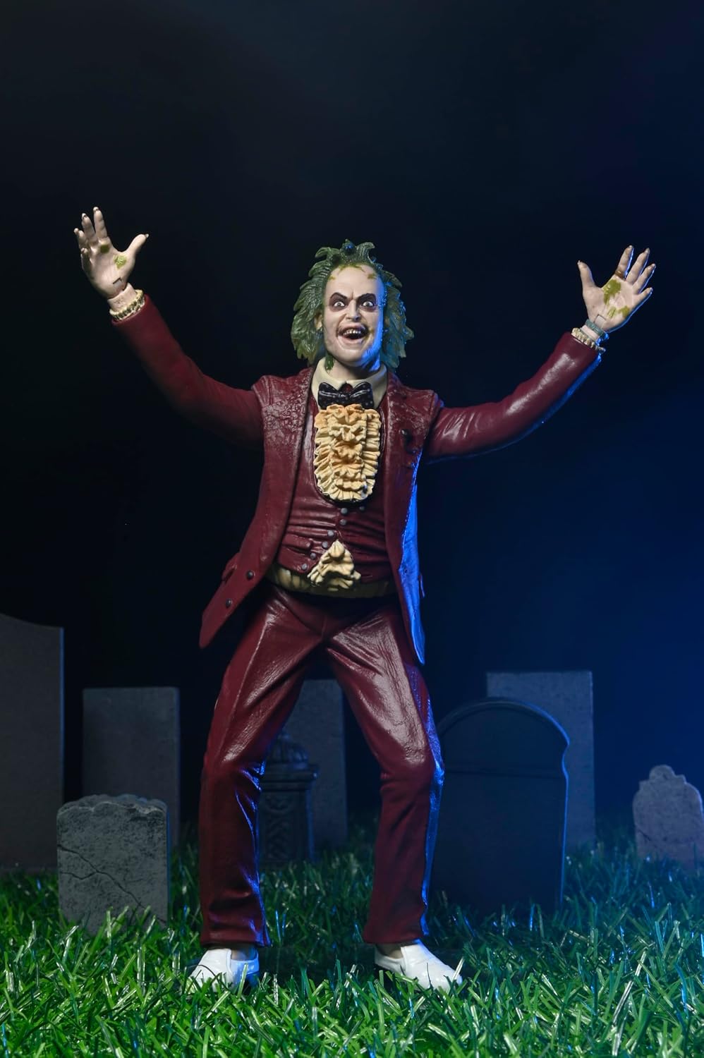 NECA - Beetlejuice (1988) - Figura de acción a Escala de 7 Pulgadas - Esmoquin Rojo Beetlejuice en Embalaje blíster