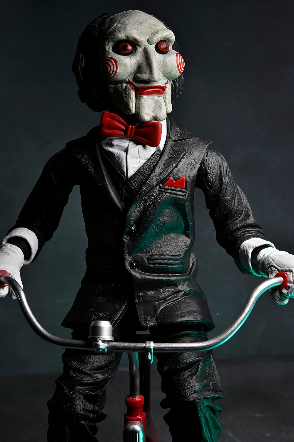 NECA 12" Action Figure con Triciclo Saw