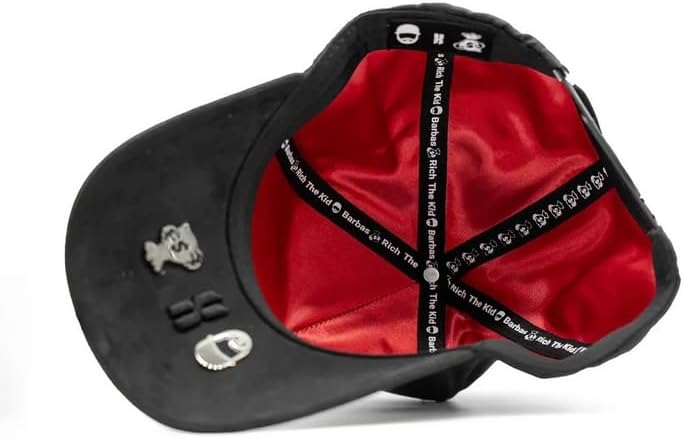 Genérico Gorra Negra con Cruz Gótica Bordada, Diseño de Flores en Relieve, Ajustable con Snapback Chrome Blackout