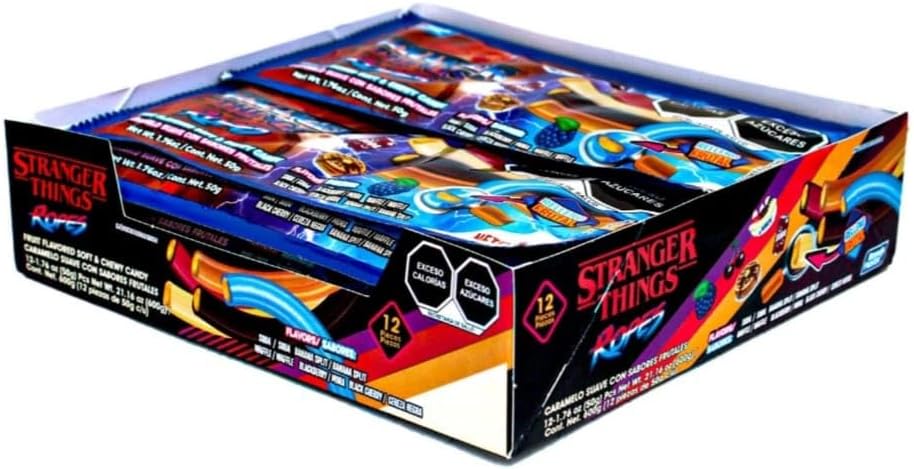 Bondy Fiesta. Caramelo suave con sabores frutales. Stranger Things Ropes. Pequeños tubos rellenos con sabores surtidos. Caja con 12 paquetes de 50gr. (1.76 Oz) Cada uno.