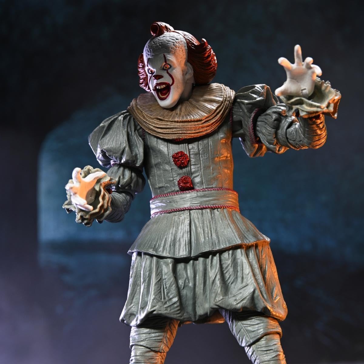NECA IT: Welcome to Derry - Figura de acción de Escala Ultimate Pennywise de 7 Pulgadas