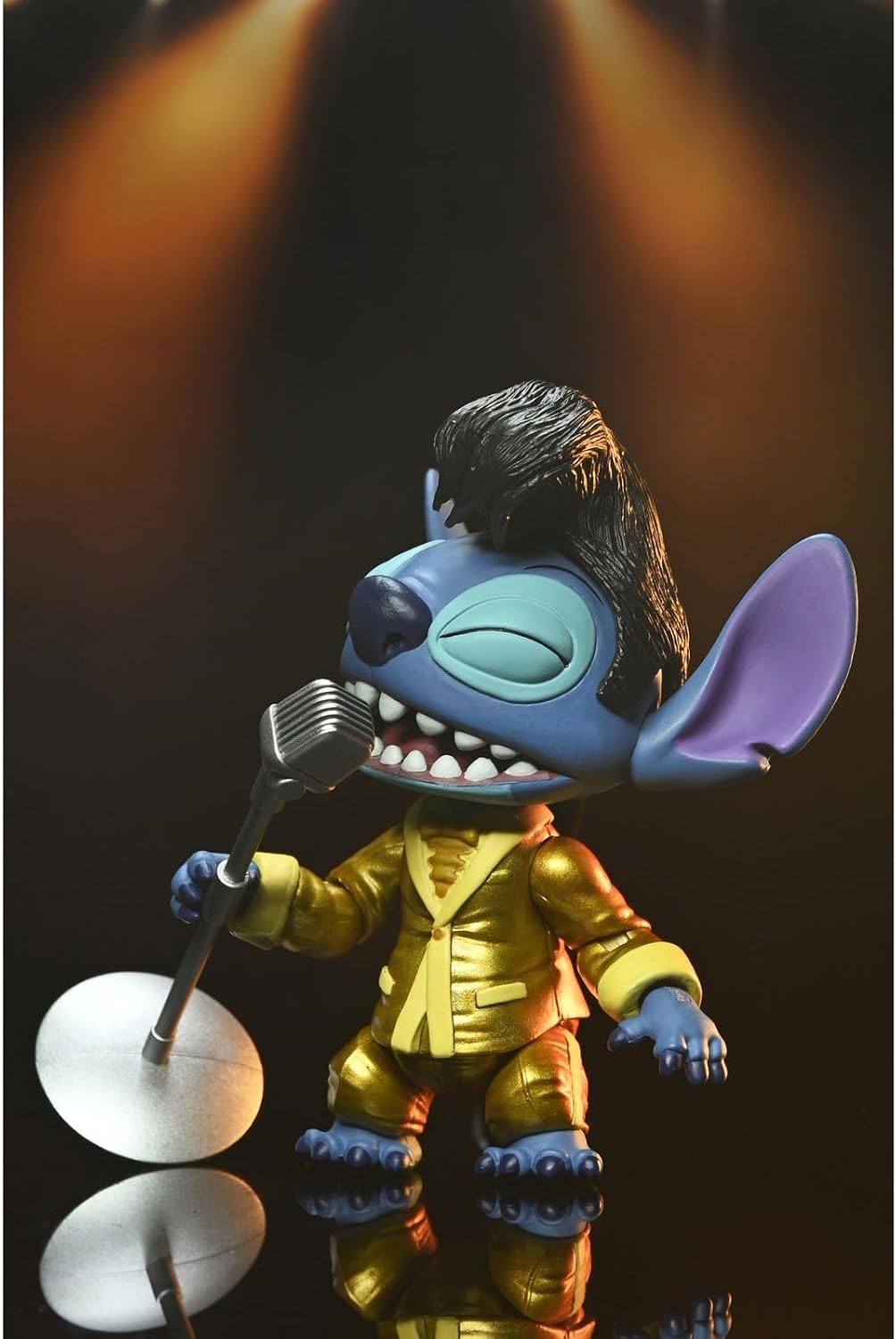 NECA - Stitch - Ultimate Gold Suit Elvis Figura de acción de Escala de 7 Pulgadas