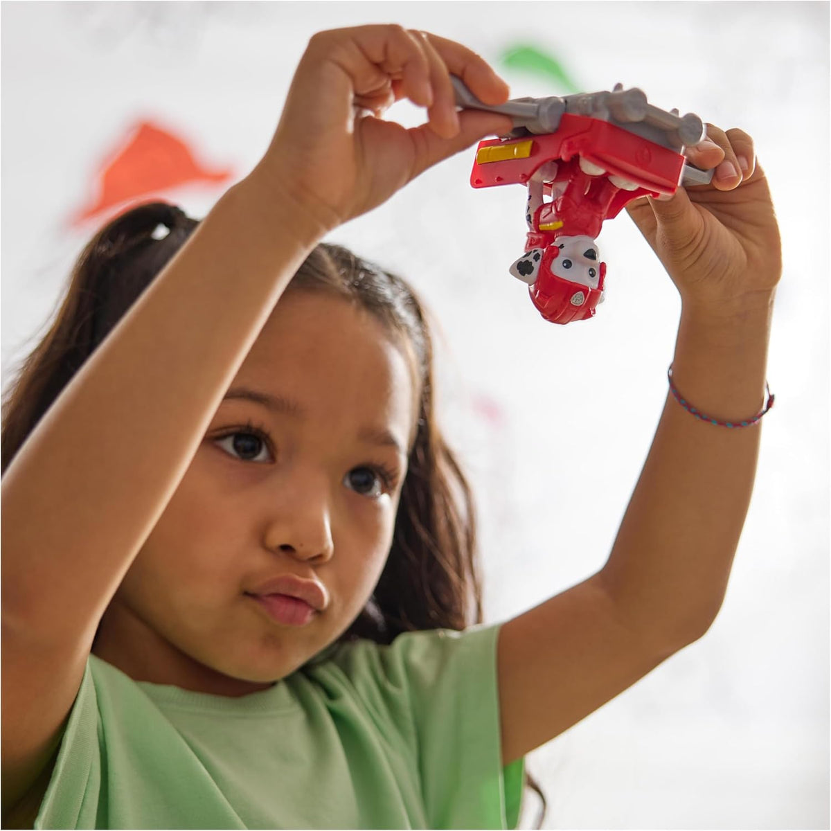 Paw Patrol: Action Pups, Figura de acción de Marshall y avión aerodeslizador con alas Plegables, Juguetes para niños y niñas a Partir de 3 años