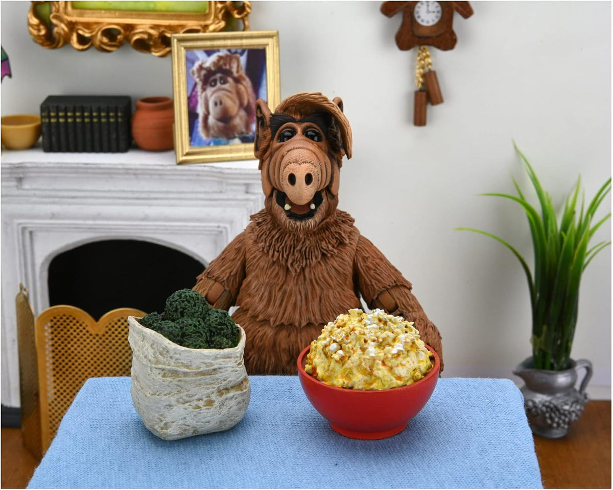 NECA 0634482451007 - Figura Alf Ultimate de 18 centímetros.