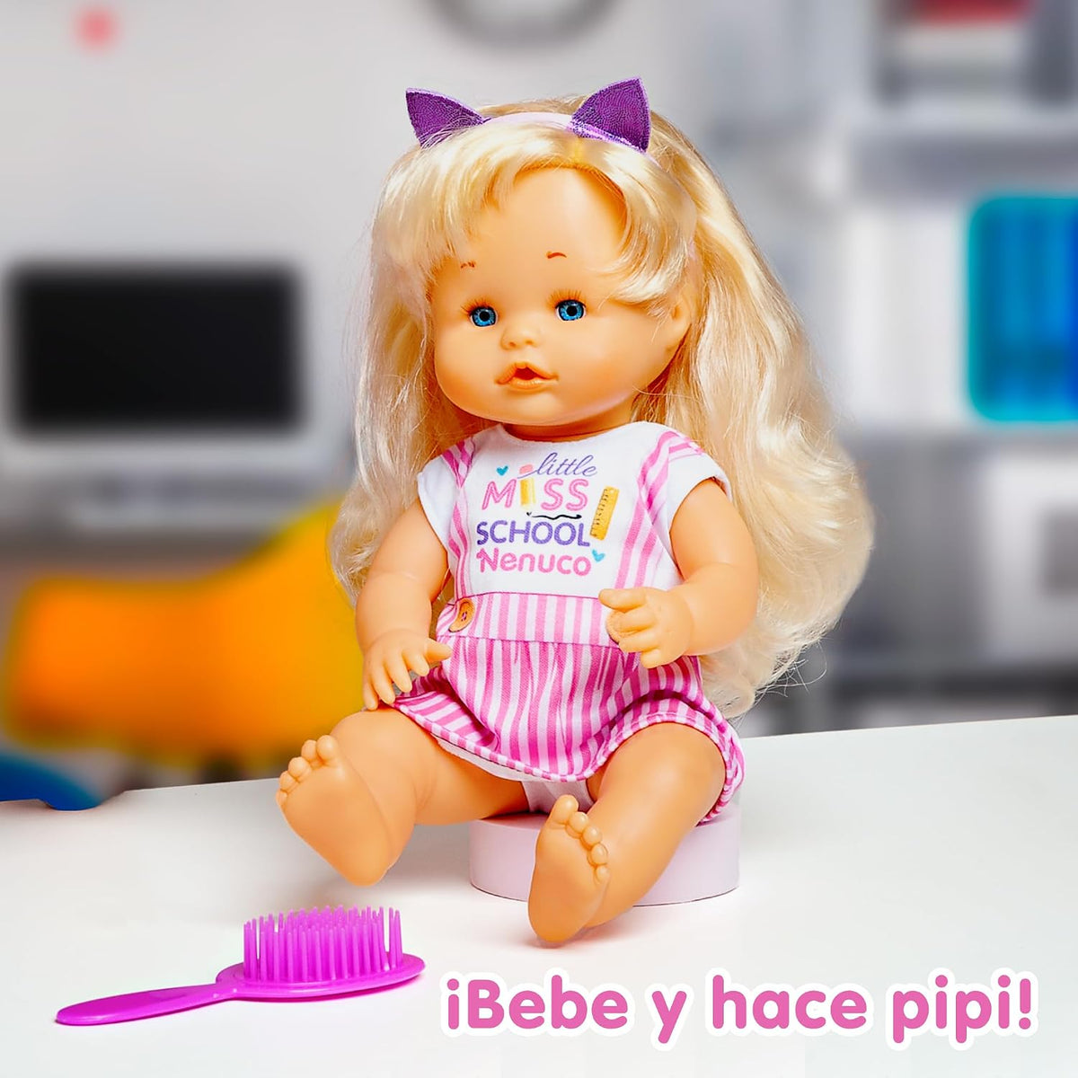 Nenuco - Peinaditos para el Cole, muñeco bebé Cuerpo Duro de 35 cm, de Pelo Rubio y Largo, para hacerle Peinados Diferentes, Muchos Accesorios como trenzador, Desde 2 años, Famosa