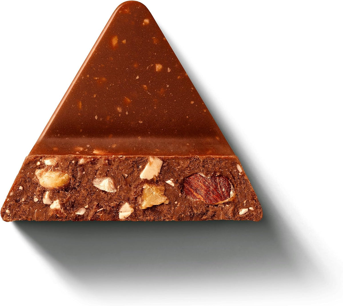 Toblerone Chocolate con Leche Suiza con Almendras Caramelizadas Saladas y Turrón de Miel y 3.52 Oz