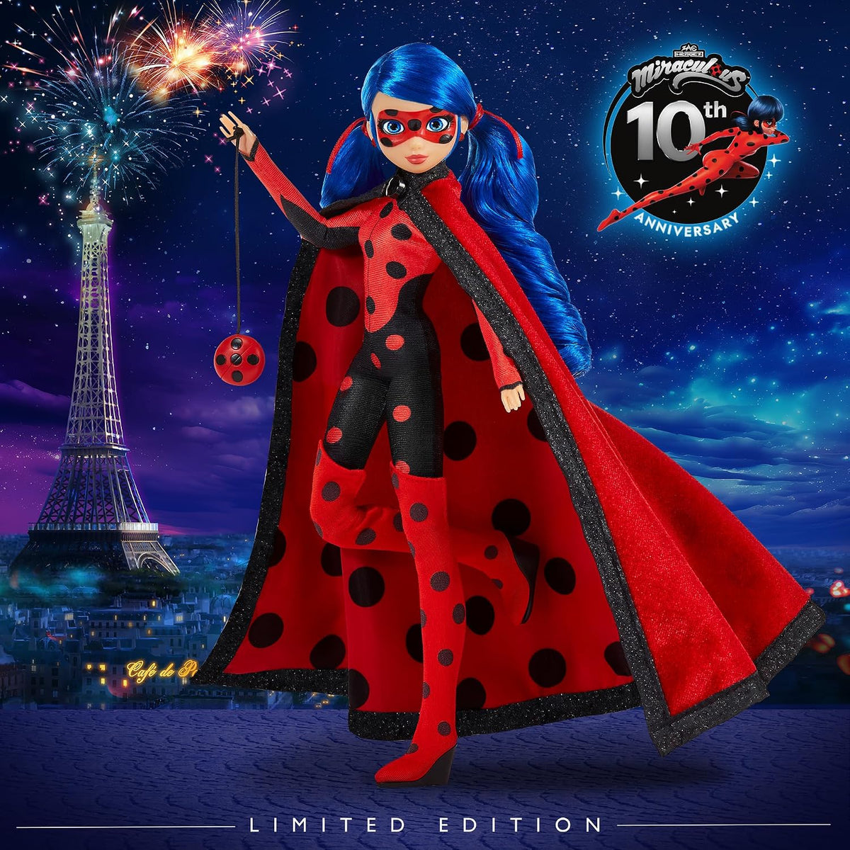 BANDAI - Muñeca Miraculous Ladybug 10 cumpleaños - Edición Limitada con Accesorios - Licencia Oficial Miraculous - Muñeca articulada de 26 cm - Juguete para niños a Partir de 4 años - P50199
